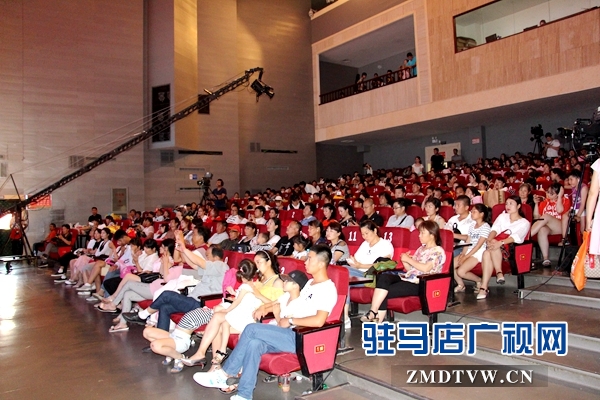 童心筑夢，藝彩飛揚(yáng)——駐馬店廣播電視臺(tái)成功舉辦慶六一文藝晚會(huì)
